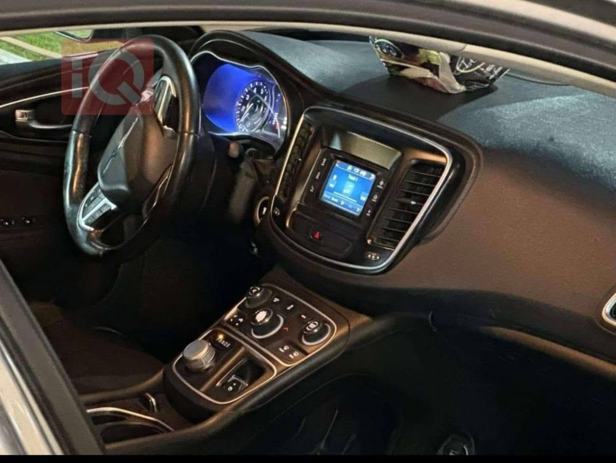 كلايسر
c200

ماشيه 140000 الف

اللون رصاصي سلفر

محرك 6 سلندر 

السعر 98 بيه مجال

*********** واتساب@

***********

مكان نجف
