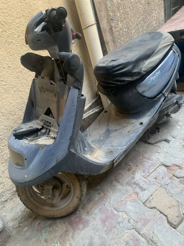 دراجه منغولي للبيع صارلها فتره طويله متروكه 

‭***********‬
