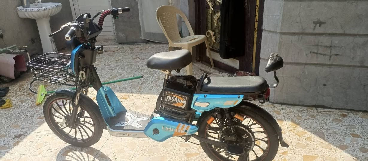 السلام عليكم دراجه شحن حجم 20 للبيع دراجه نضيفه 5 بطاريات 
2 امرايات 

بصمات2 

السعر 250 وبيه مجال الاستفسار و التفاصيل ***********

المكان بابل
