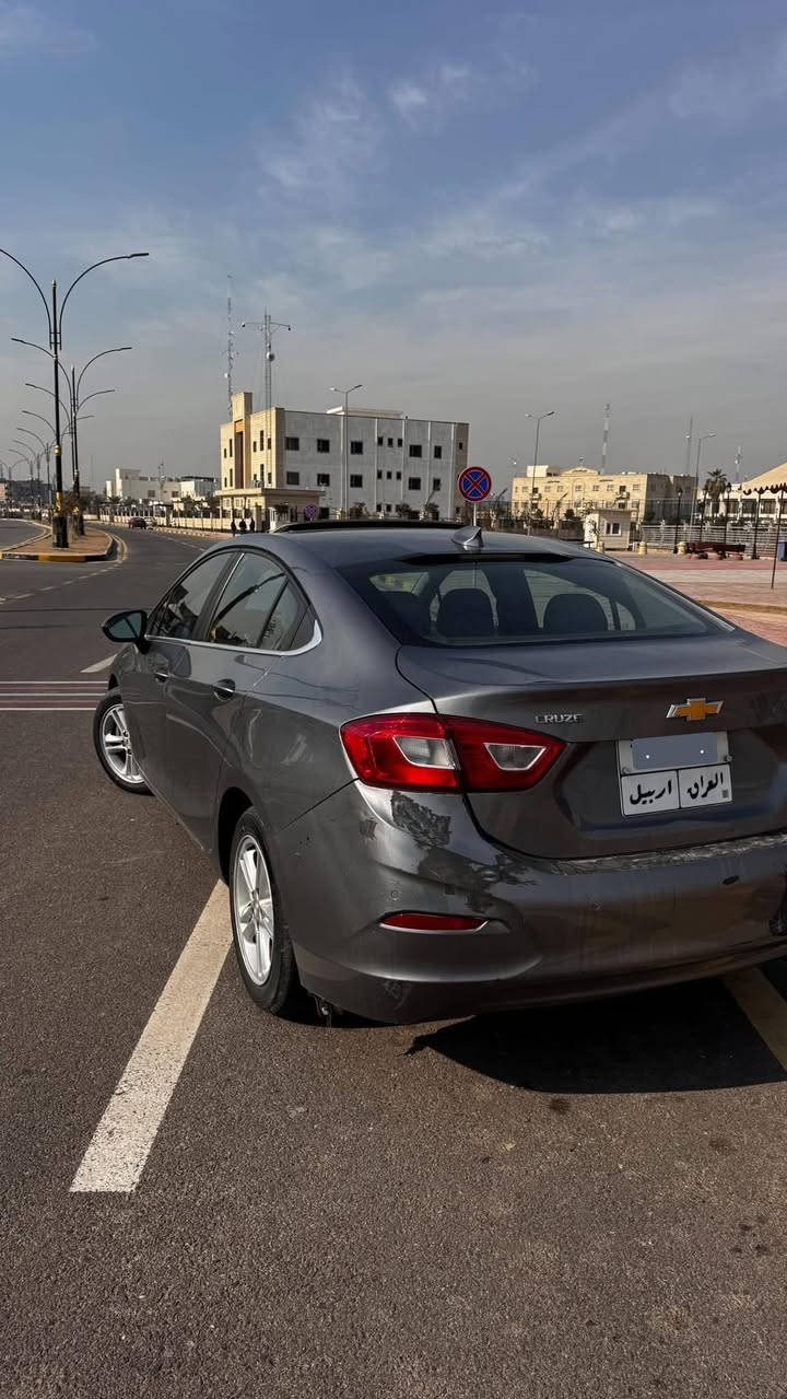 شوفرليت كروز للبيع …

🚘 الموديل: 2019
المحرك 1400 توربو🚀
🏁 الفئة: LT
الوارد: أمريكي  
📍 الممشى: 102mi
    < لون نفطي >

     & مواصفات &
كاربلاي +واندرويد اوتو 
كشنات تدفئة+ كشن السايق كهرب 
فتحة سقف 
شاشة وسطية 
 تشغيل عن بعد 
بصمة تشغيل 
بصمة ابواب 
تحكم كهربائي بالمراية
مثبت سرعة كروز
سماعات من شركة Bose العالمية + مضخم صوت رهيب 🔥
نظام - Auto stop/start التشغل والاطفاء 
نظام - Traction control مانع انزلاق 
حساسات خلفية 
مراقبة النقطة العمياء 
اضاءة LED
تبريد ثلج ❄️
تحكم بنزول الجامات Auto بالكامل 

⭕️ السيارة باسمي تحويل ثاني يوم ✅

السيارة ضررها حلو من امريكا بدون صبغ  فقط تعديل بارد بالجاملغ الخلفي + الدوسة صبغ + تعديل pdr بمكانتين كما موضح بالصور + طخة خفيفة بالسقف اثناء تنزل السيارة من الحاوية بالميناء  

بجم كبس بشرط حتى الدعامية 💯
كير ومحرك بشرط ✅
طخم تايرات جدد ✅

السعر (88 $) مكاني الموصل 
للتواصل /***********
