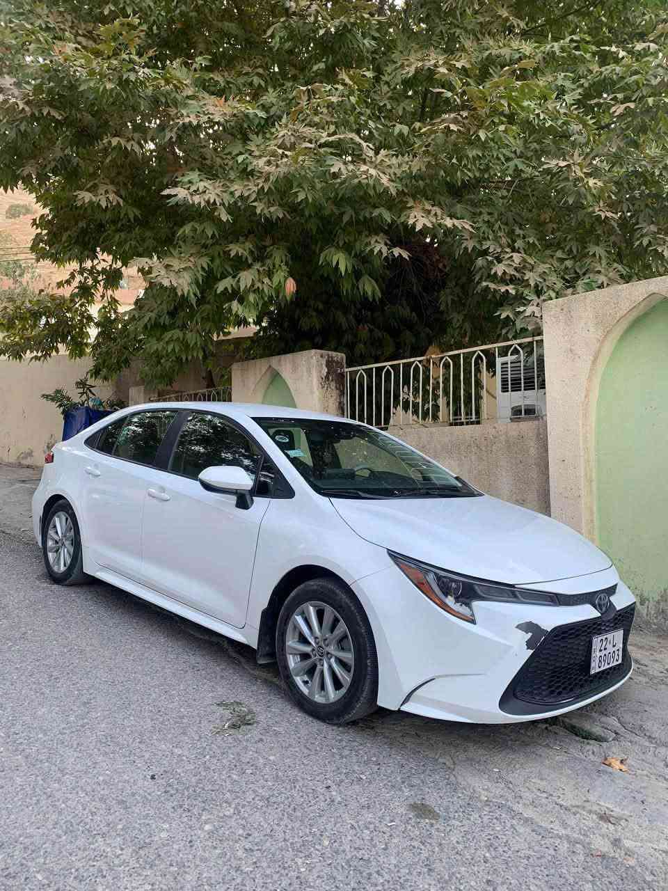 كورلا هايبريد 2022 موصفات LE.  شاشه كامره حساس  رادار. امامي  تحديد سرعه. رادار جام  بصمة   موصفات LE معروفة. رقم و سنوية جاهز اب اسمي تحويل و غرامة. اب شرط. ***********. واتساب    مكان سيارة اربيل.
