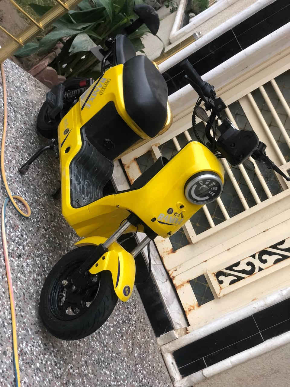 دراجة شحن • R10 • ٥+١ بطاريات