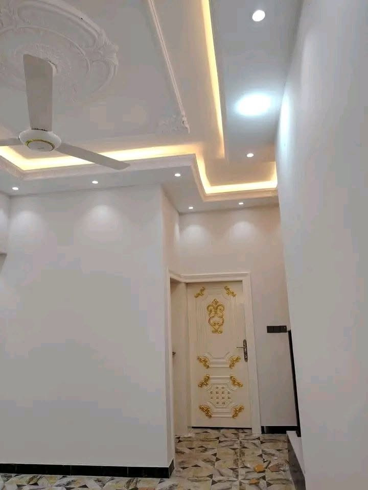 السلام وعليكم مستعدون لعمل  جميع انواع الصباغ  ديكورات الداخليه والخارجيه تراميم الدور  القديمه. والبنايات  شغل دراجه اولئ
***********
