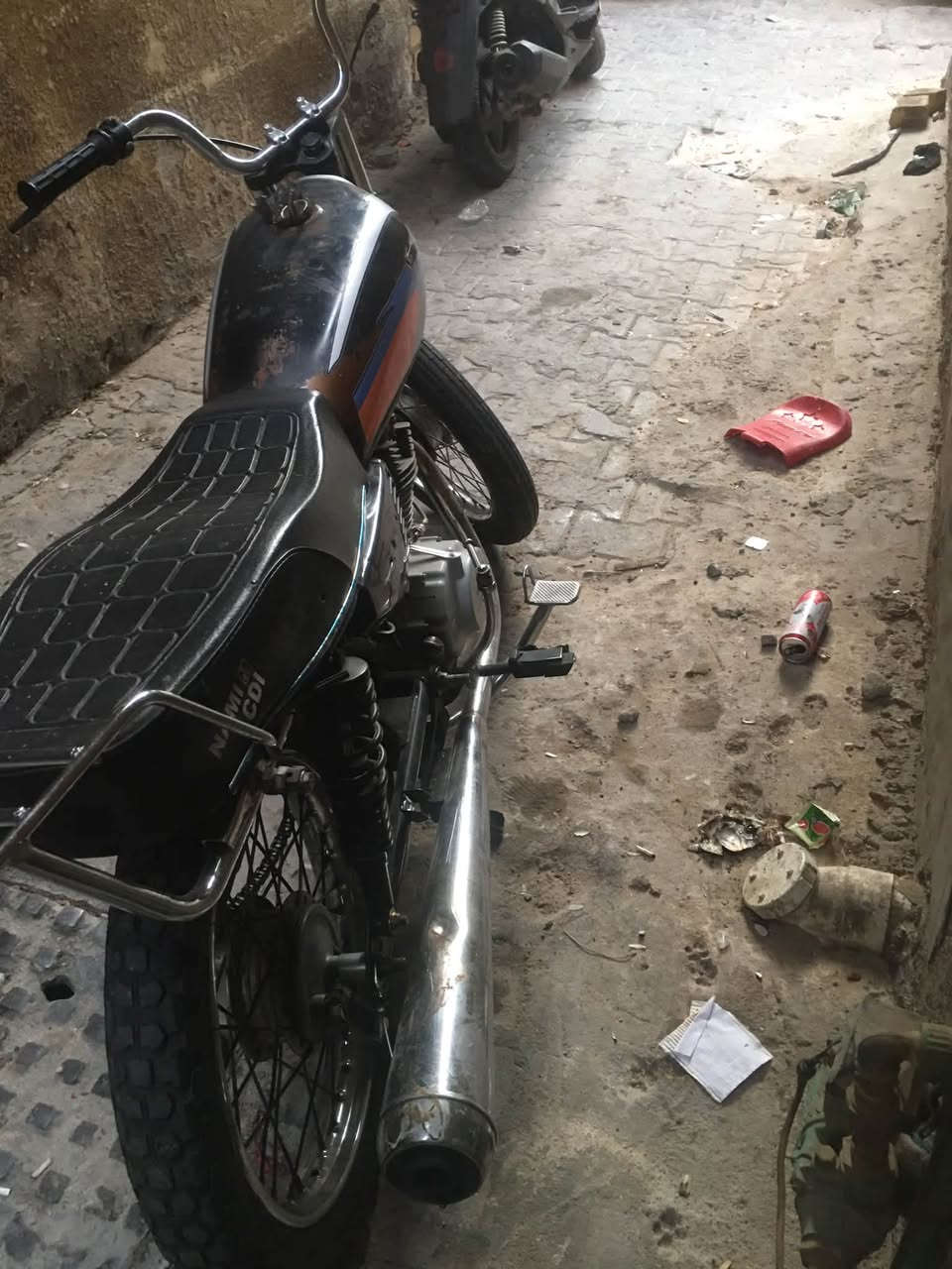 نامه ابرو • ٢٠١٧ • صوت خفيف