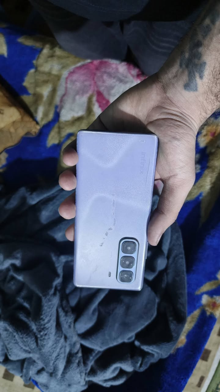 انفنكس هوت50 برو • ٢٥٦/١٦ • شاشة منحنيه