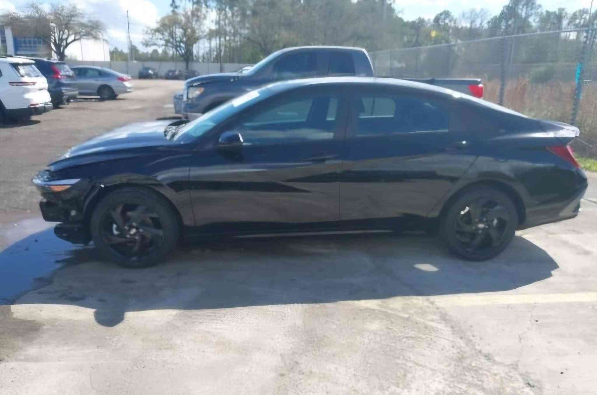 📢📢Hyundai Elantra SEL Sport2026$$152
....مودیل٢٠٢٦.وماشيةألف ميل فقط بدون لغود بدون شواصي.تقريرها تشتغل وتمشي من أمريكا.السيارةمصلحة كاملة للبيع على وضعها بدون أرقام تترقم بكل المحافظات عدا كردستان..بيها تبديل قطعةوحدة البنيد فقط.السيارة جديدة جدَّن وبريحة الشركة..
السعر 152ورقة وبيها مجال للشراي 
للأستفسار.العنوان بغداد حي القاهرة شارع الضباط مقابل حسينية آل الرسول☎️☎️
تلفون أو واتساب ***********

نص مكتوب في الصور:
- محتوى تم إنشاؤه باستخدام الذكاء الاصطناعي