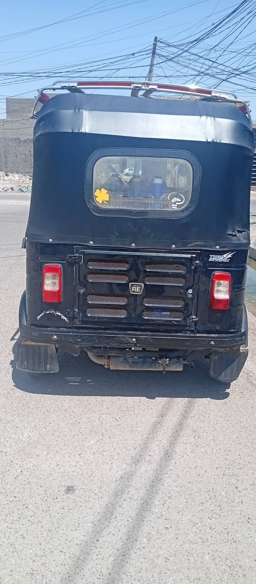 باجاج 20 للبيع كفاله بيها بس طخه باللغد اليسرى مكينه جديده قبل 3 اشهر شديتها
الشراي يتصل وخادم 
***********
***********
