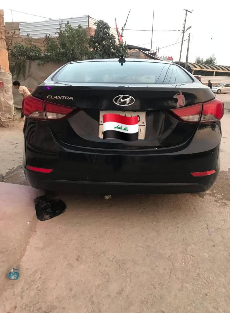 سلام عليكم  النتره للبيع مديل 15 وارد امريكي السياره خير من الله سياره بيهه2قطع صبغ بدون دواخل مكينه كير تبريد كفاله محرك 1800رقم السياره كربلاء السياره احله من الصوره كهربائية تخم تاير جديد دوشمه جديده السعر 90بيهه مجال قليل مكاني كربلاء طويريج رقمي ***********ملاحضه للبيع مراوس أو اقصاد
