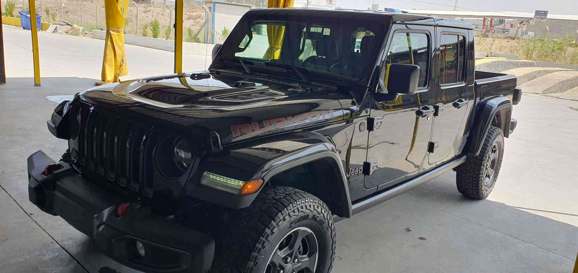 روبيكون • ٤x٤ • ٢٥٠٠٠ ميل