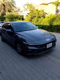 النترا موديل 2025زيرو ماشيه 700كيلو حجم محرك 2000وارد كندي للاستفسار 0...