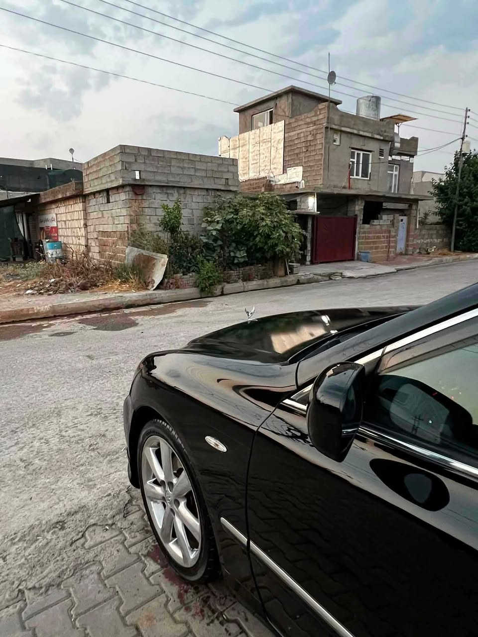 شاهینە موس 182 دوو دوگمە  کۆد دار  بۆ فڕۆشتن سەیارەکە کامل مەسرەفە یەک دینار مەسرەفی نیە. 182 بێ دووکەڵە ڕۆنی گێڕ و مەکینە گۆڕاوە چوار تایەی لۆکی لەژێرایە ویل دینگەی ئیستیل لۆک بلوتوزی بیلادی بۆدانراوە  سەیارەکەگێڕ ومەکینە و تەقەو ڕەقەو دەعموو لێدرسو کەڤەر گۆڕاو ڕەقەم شانسی و داروو بەردی بەشەرت شفتەی مەعرەز نیە تێر مەسرەفە  نرخی 59$شوێن دەربەنیدخان *********** ئەدمین❤️
