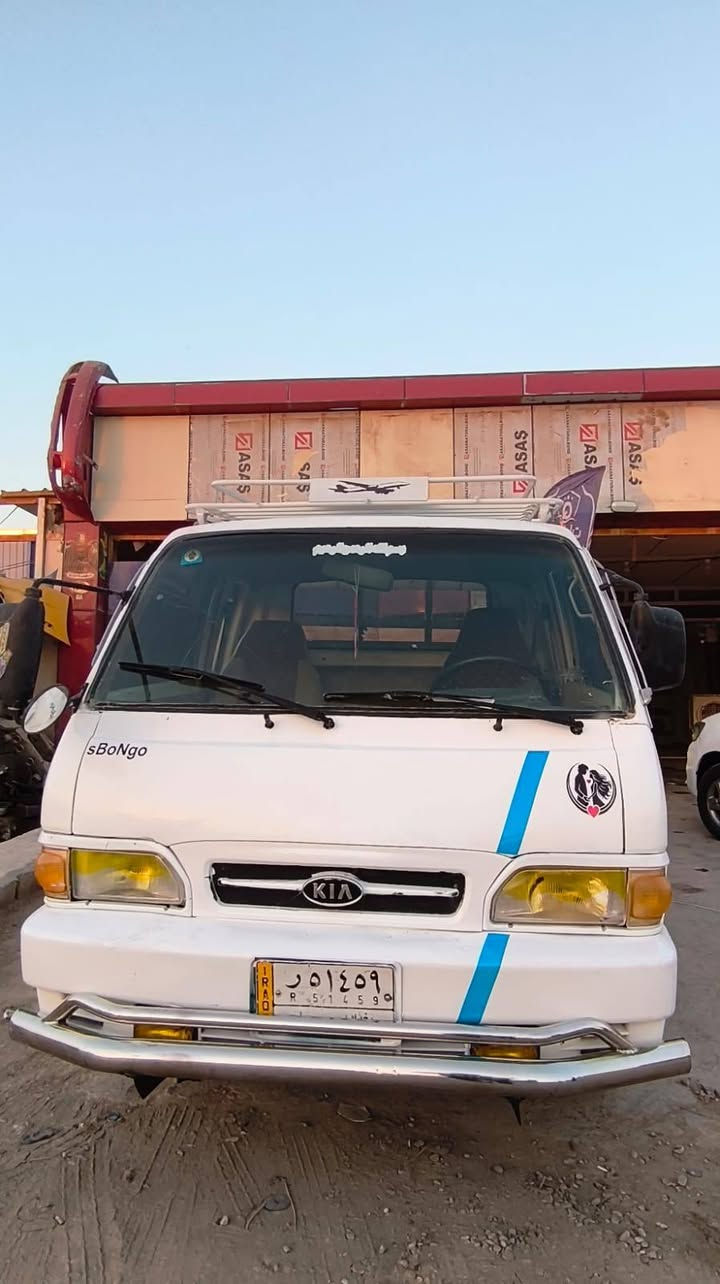 السلام عليكم كيه بنكو للبيع موديل 96 رقم بغداد سنويه مشروع وطني مكفولة كير محرك اكسل شاصي كهربائيات حداديه تخم تاير 7چنكال تحويل مباشر السياره جاهزه 
السعر 54 وبيه مجال للشراي 
المكان بابل 
الرقم ***********
