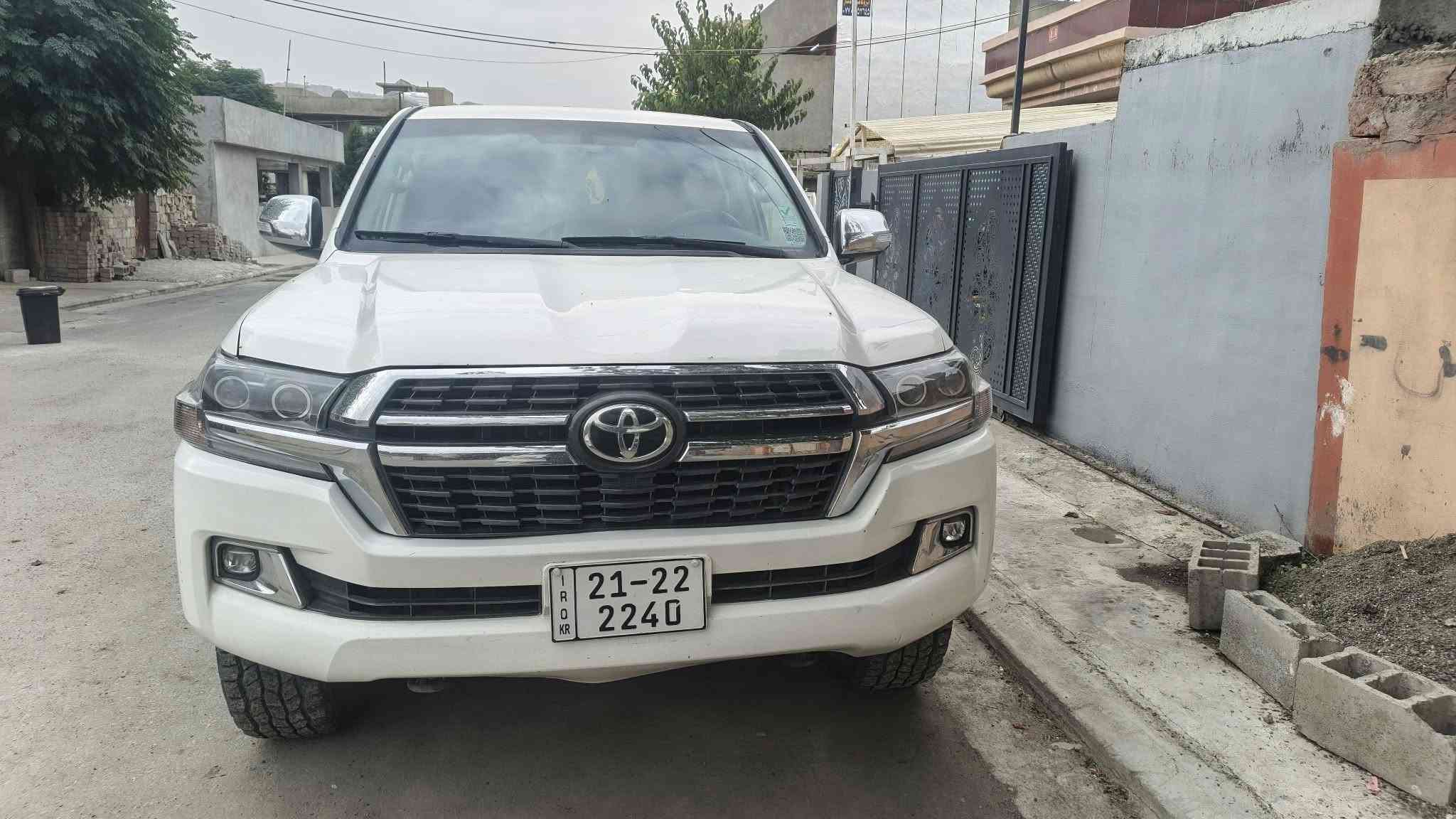 لاندكروزر • موديل ٢٠٠٩ • شكل ٢٠٢١