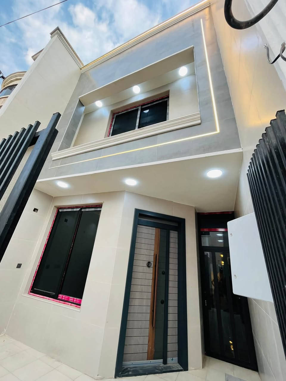 بغداد حي جهاد • ١٠٠م • واجهة ٥م