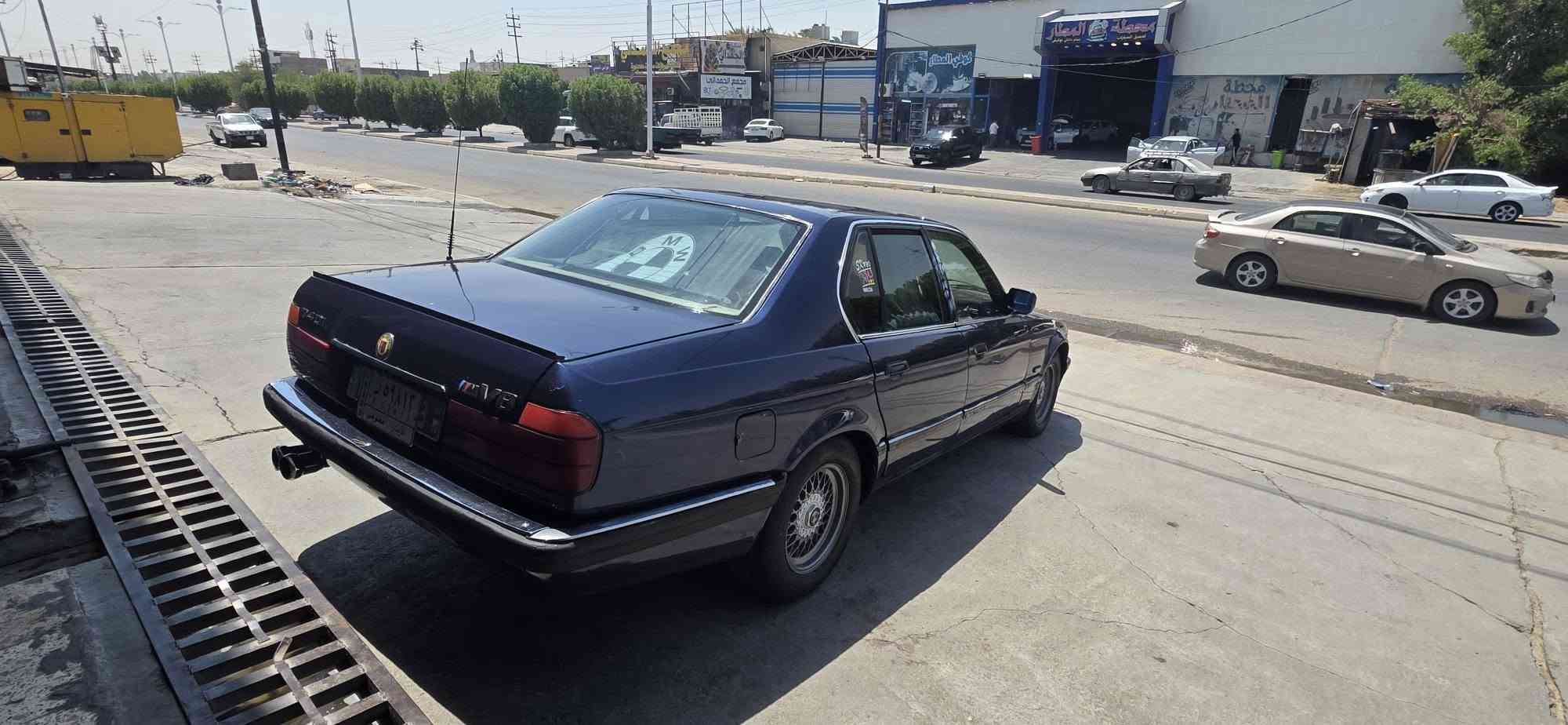 بي ام 730
بي ام 730
 اصل V8 
موديل 1993
كير ومحرك كفاله سياره فول فتحه كشانه دبل كهرباء 
تخم تاير صدر جديد رقم انبار تحول ثاني يوم 
سياره بدون ضربه صبق جماليه لون مميز 
بيه نواقص بصيطه لدعدات مال لسرعه واكفه 
وتبريد عاطل بس ذني بيهن نواقص ولباقي جاهز 
العنوان فلوجه شارع العام ***********
السعر 48 وبيه مجال
