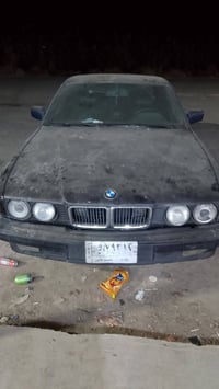 👋🏻👋🏻السلام عليكم 👋🏻👋🏻 سيارة ،BMW 735i موديل 1991 مكينه 3500 گير ومكينه...