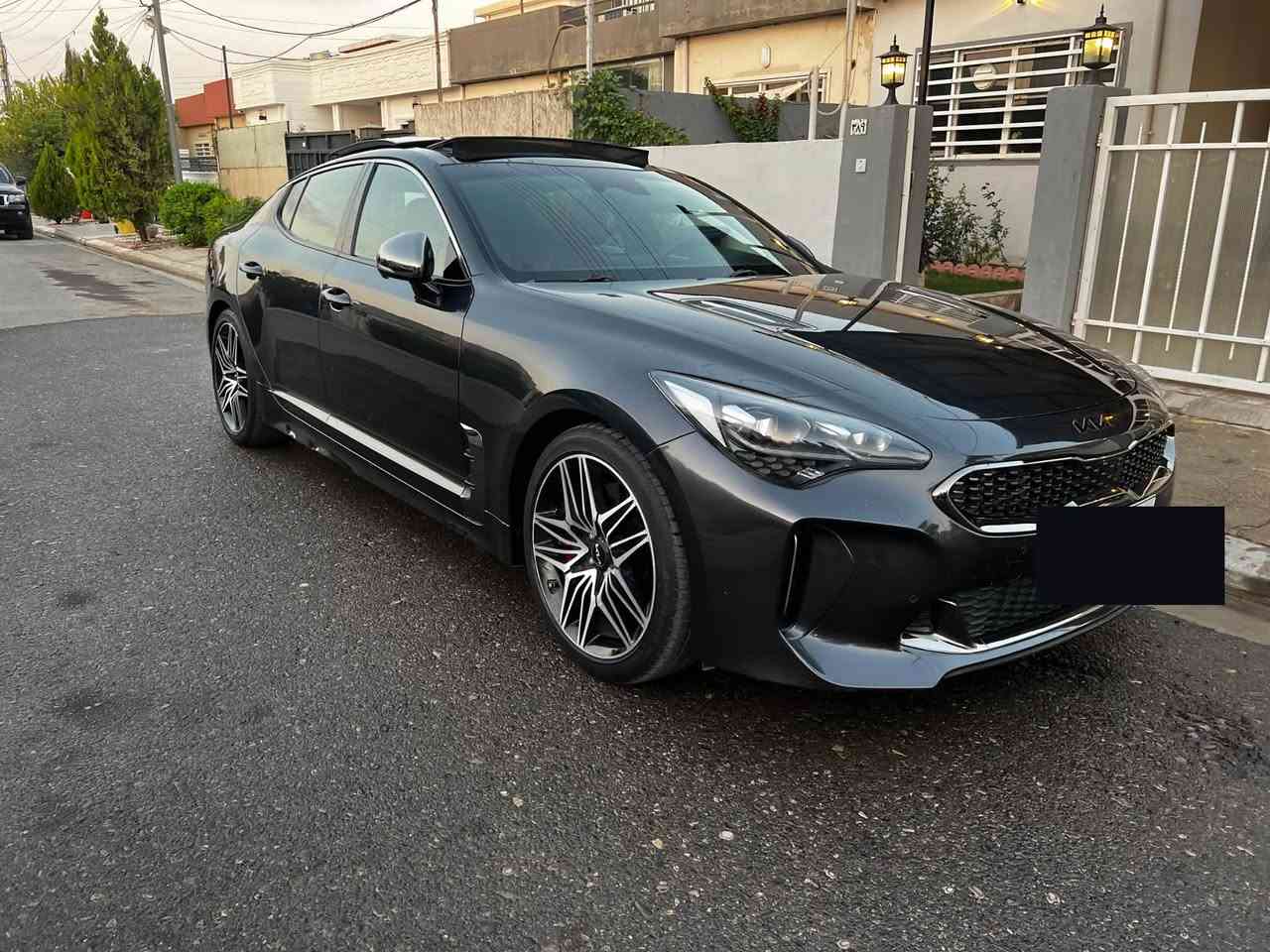 السلام عليكم 
كيا ستنكر gt2 موديل 2022 للبيع فقط بدون مراوس لون نفطي 
٦ سلندر توين توربو مزوده ومبرمجه +stage2
حادث خفيف
للاستفسار : *********** 
غير متواجد على الفيس

