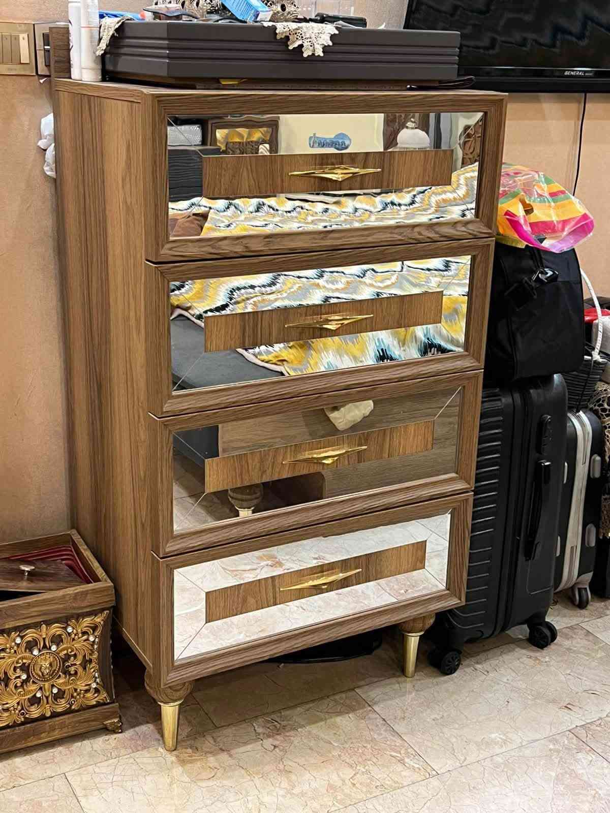 غرفه تركي • ٨قطع • نظيفة