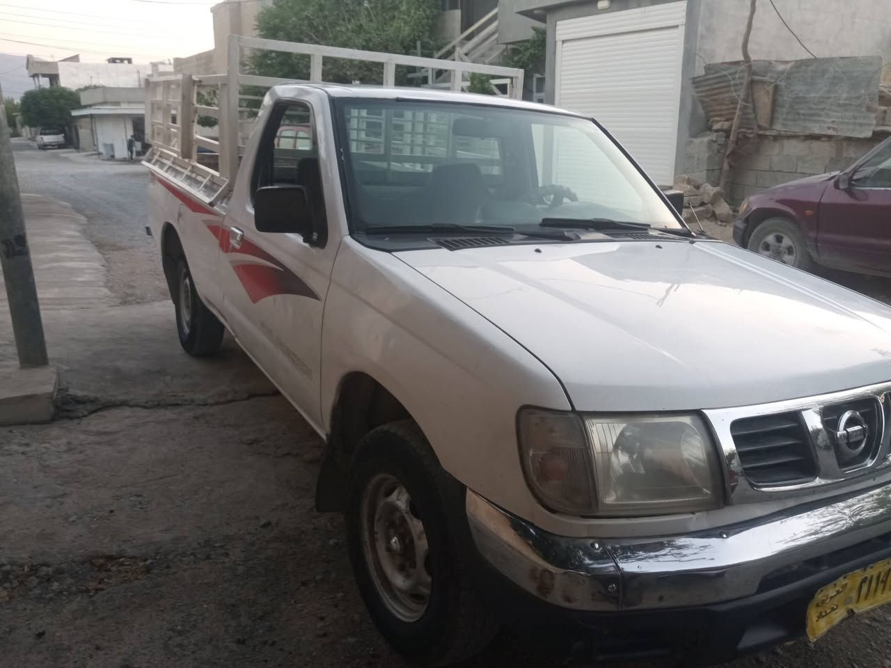 نیسان تاک ئارم ئسقان سۆران مۆدێل 2002 پێنج قولاب گێرومەکینە بێکێشە تەقەورەقە نیەتی  شانوسەقف  بەشەرت شانسی بێ کێشە تەبریدە پاوەرنیە سعری 75معامەلە ***********
