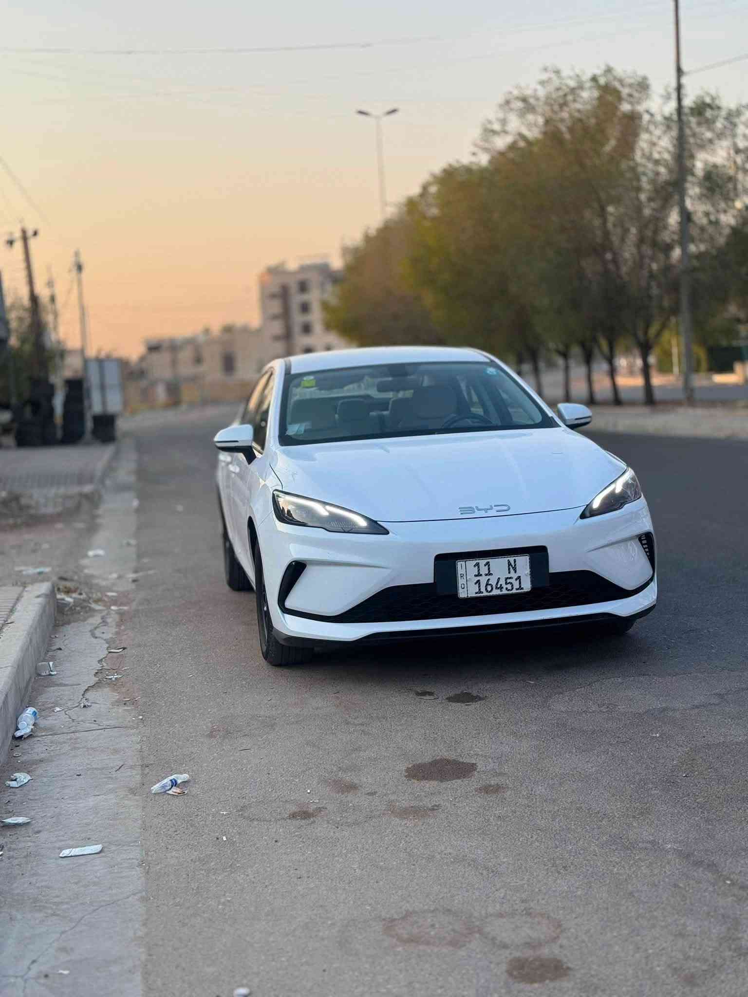 سلام عليكم
للبيع سيل 5 2025
ماشيه 27 
بيها صبغ بين باب وجاملغ لخلفي مائشر عليه 
وبيها بارد مائشر عليه 
رقم بغداد بسمي 
ارضيه مغلفه 
***********
بغداد حي الجهاد 
سعر 18400

