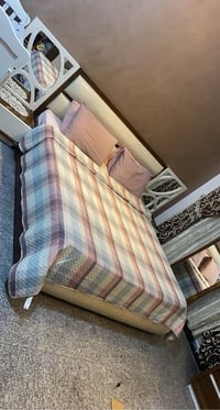 غرفة نوم تركيه من شركة العالميه نظيفة للبيع مكان بغداد چكوك 0773000838...