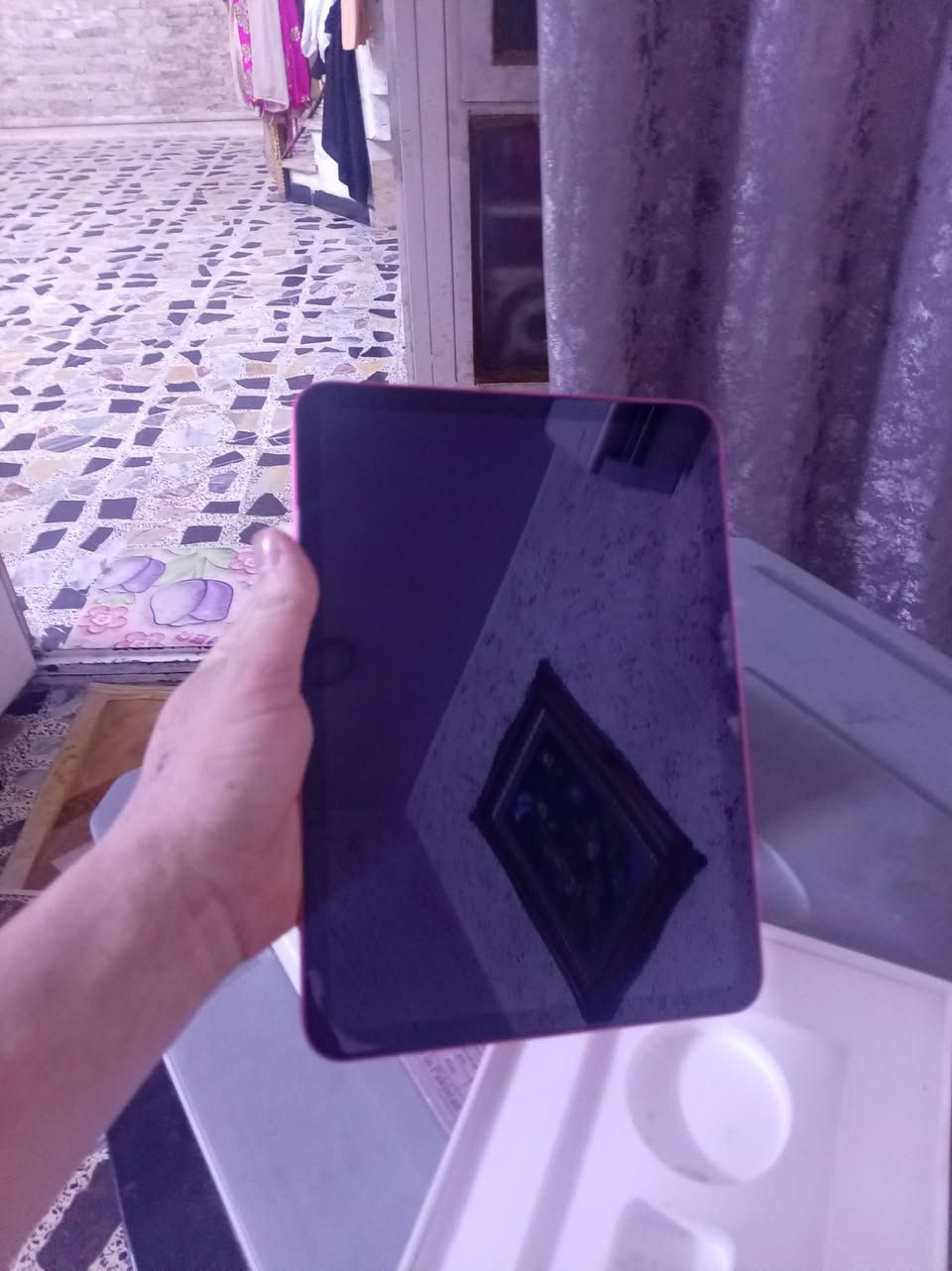 ايباد ١٠ ايباد جديد فقط دراسه وردي ذاكره ٦٤ جهاز كفاله وين متريد فحص مكاني بغداد السعر ٤٠٠ لتواصل ***********
