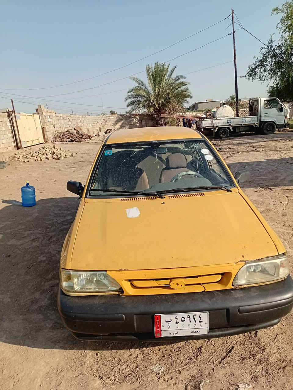 للبيع فقط سايبه ٢٠١٢ رقم بغداد سنويه ٢٠٢٥ ساقطه هيئه مصفره سياره حلوة بيهة خيط تبخير بسيط شراي اتصل *********** السعر ١٨ وبيهة مجال بسيط
