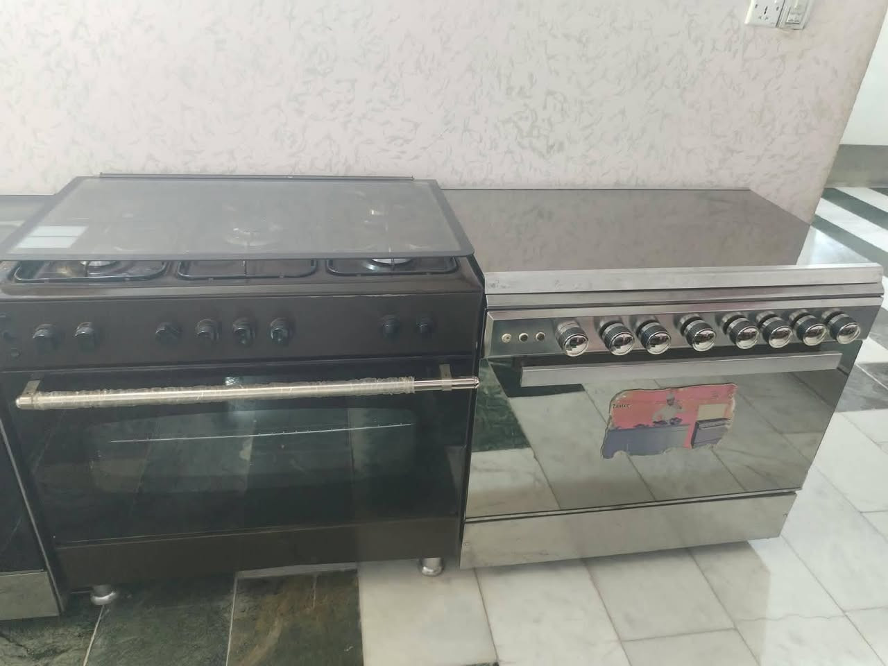 طباخ  اربع عيون و5اعيون .. مستخدم نظيف اخو الجديد.. للتواصل عالواتساب *********** غير متواجد عالفيس # شرط الفحص
