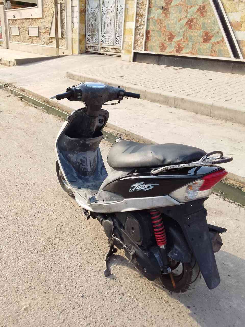 ماكس • منقولي • بلاديه