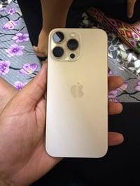 آيفون 16 برو ماكس • ٢٥٦ • نضافه ١٠٠٪