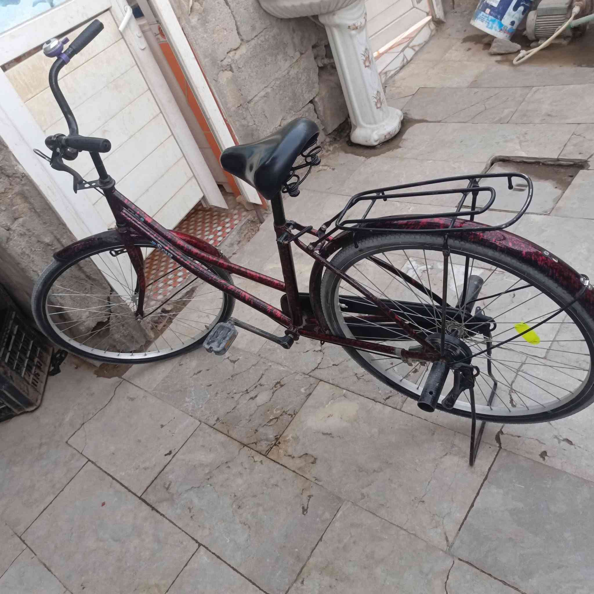 باسكل للبيع ما عوزه اي شي الباسكل مديل 2024 نضيف حيل السعر 85 او بي مجال قليل المكان كربلاء حي غدير الرقم للستفسار ***********
