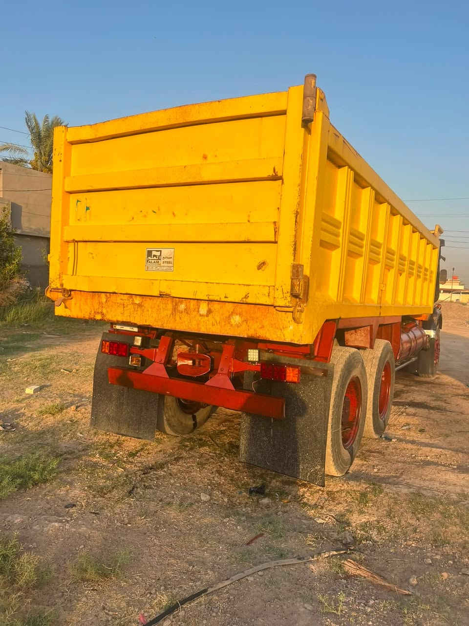 سلام عليكم اقجم بلاديه موديل 82 رقم بغداد***********/***********

