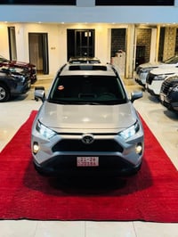 راف4 XLE • ٢٠٢٥ • ١٤ الف ميل