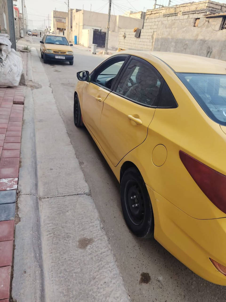 اكسنت • للبيع • اتصال