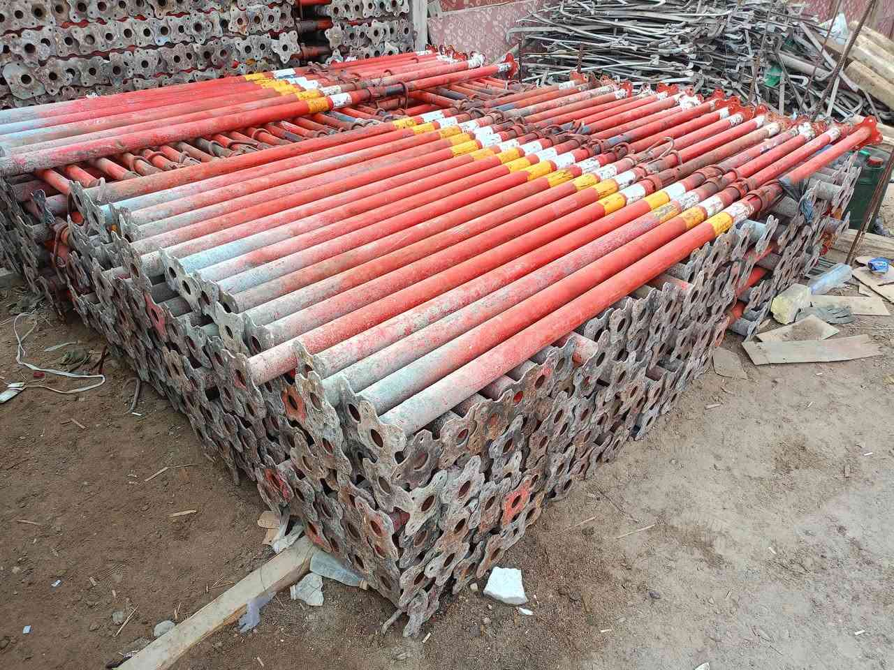 جكات • معدات بناء