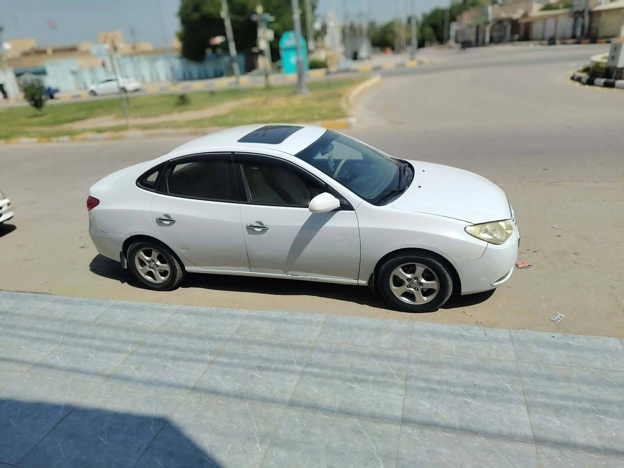 السلام عليكم ..
النترا 2008 خليجي 

 بيه تبديل باب السايق الباقي كفاله اكو شويه باردات كدام عينك ينشافن

رقم نجف انكليزي تحويل ثاني يوم 

مكينه 2000

كير ومكينه كفاله 

تبريد ثلج ❄

حداديه جديده  إستوني مسويه

تخم تاير جديد 

سياره مال جناي مامتعوبه 

السعر 105 وبيها مجال بسيط 

مكاني النجف الأشرف ناحية القادسية 📍

***********
