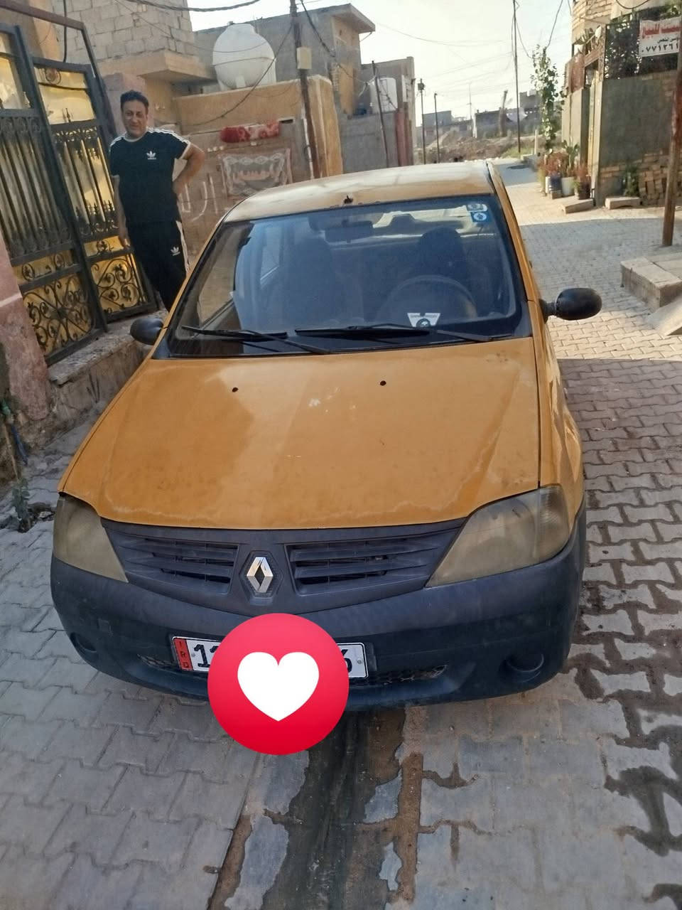 سلام عليكم رينو لوكان 2009 سنويه الحد 2031
 كير ومحرك مكفول محرك 1600
 تبريدهه ثلج  صدرهه نص عمر 
العنوان بغداد احي اور سعر 30 ورقه وبيهه  مجال رقم ***********

