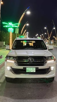 لاندكروز GXR • ٢٠٢٠ • رقم بغداد