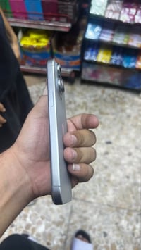 ايفون ١٥ برو ماكس • ٢٥٦ • شاشة أصلية
