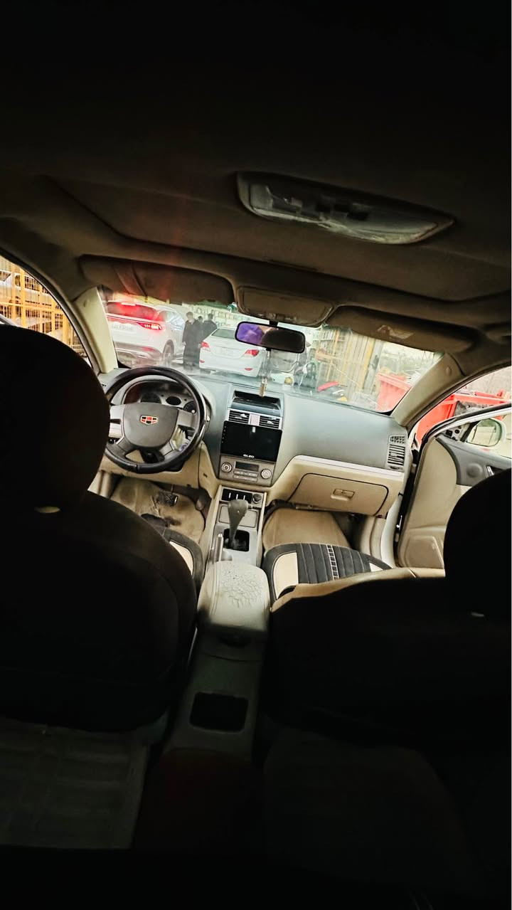 � للبيع أم جراند

🔹 الماكينة: كورولا 1800
🔹 الگير: كورولا
🔹 التبريد: شغال ❄️
🔹 السيارة مفحوصة بالسونار، ومبين بيها شنو موجود وشنو ما بيها..

💰 السعر:45 قفل
📍 النجف

📞 للجادين فقط، التواصل خاص*********** النجف, العراق
