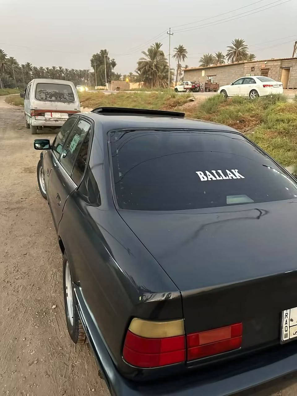 سلام عليكم عندي بي ام حجم 525 موديل 91          سيارة جاهزة سنوية ماساقطةالسعر 40 اوبيها مجال مكاني كربلاء طويريج رقمي ***********

