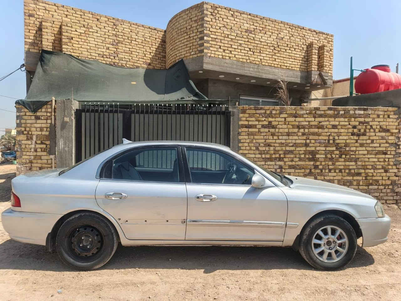 السلام عليكم اوبتما 2002 مكفوله بدون ضربه مصبوغه للجماليه سياره جاهزه كير ومكرك وكهربائيات تخم تاير حداديه كلها جاهزه السعر 55 وبيها مجال بسيط السياره باسمي للاستفسار *********** او ماسنجر
