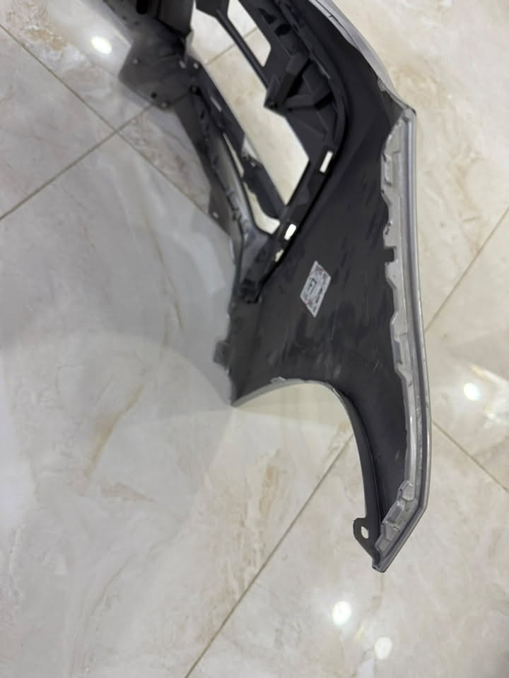 السلام عليكم للبيع دعاميه كورلا بلاديه مال تفصيخ نظيفه جدا رايدها ب٢٠٠ الف وبيها مجال بسيط ***********
