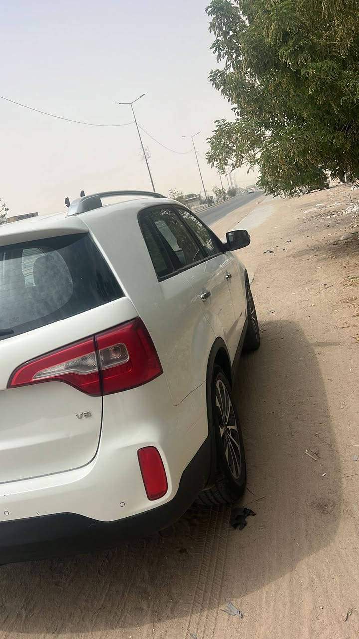 سورنتو خليجي موديل 15 ماشيه 34 الف كفاله عامه رقم ديالى تحويل مباشر سعر 190 مجال قليل مكلف نشر اتصل على الرقم ***********
***********
