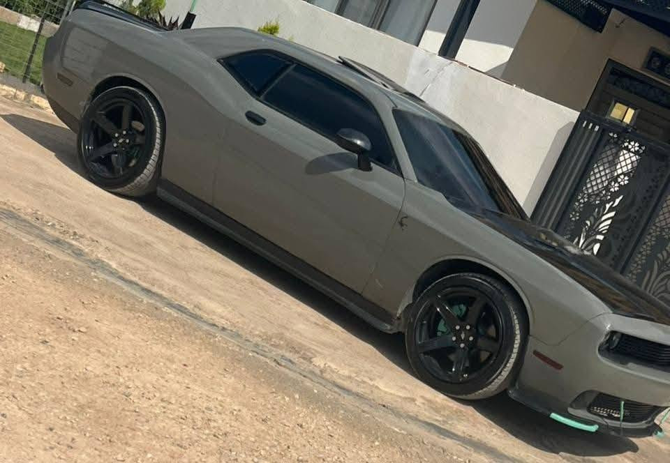 🔥 FIRAS CARS 🔥
🏁 فرصة ذهبية لعشاق السيارات الرياضية
💪 القوة • الأصالة • الهيبة

🚘 دوج تشالنجر | Dodge Challenger
📅 موديل 2012
🇨🇦 وارد كندي
📍 رقم أربيل جديد
⚙️ مكينة 6 سلندر | 3600 V6
✨ مواصفات فول
🌙 فتحة سقف
🔥 داخلية مميزة جداً وتخبل
🔄 السيارة محدثة

🎨 صبغ عام مع تغيير لون
⚠️ بيها طخة بسيطة من الأمام، ما واصلة للشواصي

✅ المحرك شرط
✅ الكير شرط
✅ الكهرباء شرط
✅ السيارة بشكل عام قابلة للفحص الكامل

💰 السعر: 93 ورقة
🤝 يوجد مجال بسيط للطيبين

📍 مكان السيارة: أطراف أربيل
👤 أواجهك ويا صاحب السيارة الشرعي

⚠️ مهم جداً:
🔴 البيع نقد فقط
🔴 رجاءً قراءة المنشور قبل المراسلة، ماكو تقسيط

📌 ملاحظة:
السيارة مو ملكي، معروضة عندي للبيع، وآخذ عمولة بعد الاتفاق بين الطرفين، كل طرف ورقة.

📞 للاستفسار والاتصال:
***********
***********

🔥 FIRAS CARS
لسنا الوحيدين، لكن نطمح أن نكون الأفضل.
