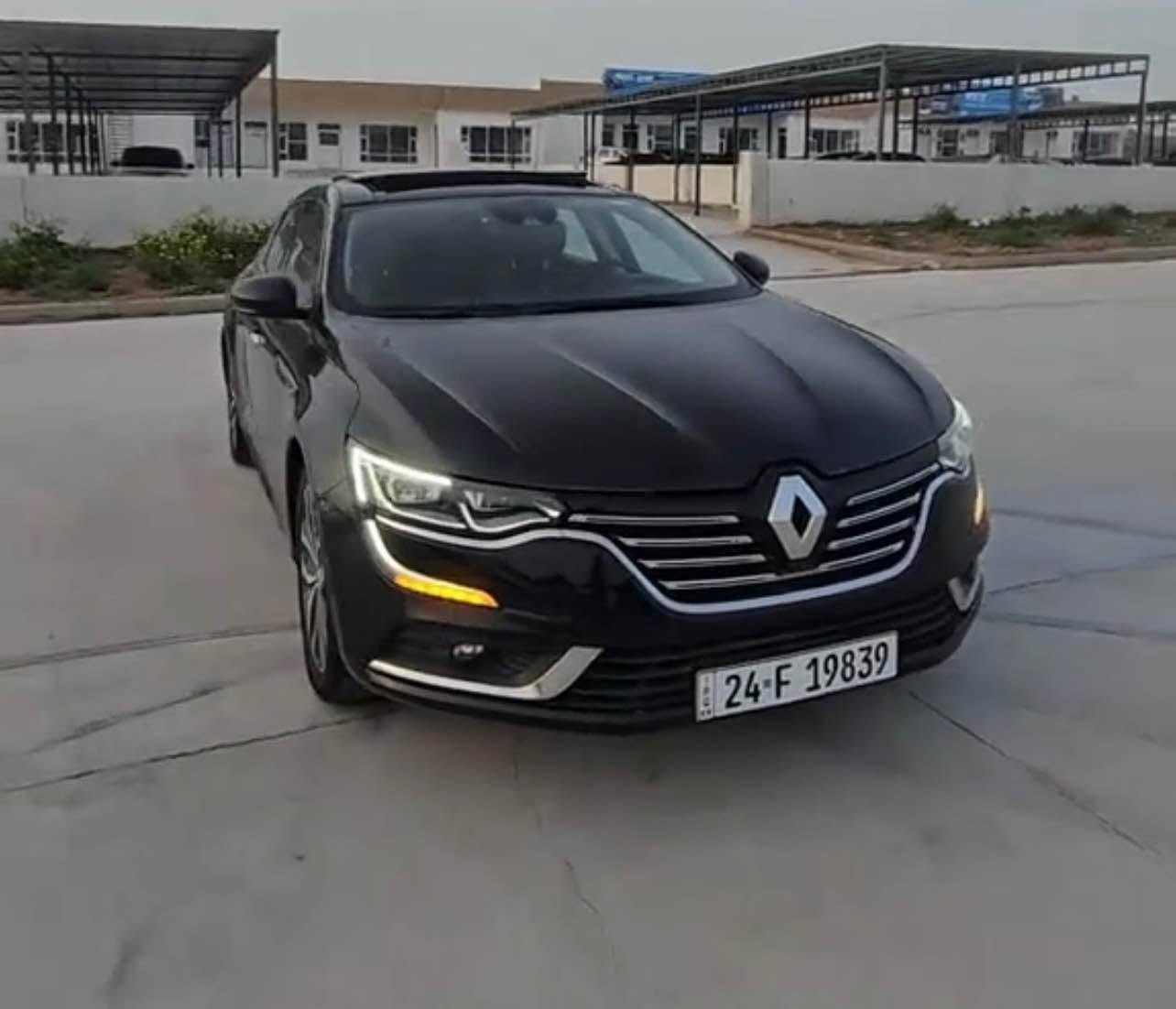 🚗 للبيع | Renault Talisman Initiale Paris 2018 | أعلى فئة (Full Option)

🔹 الموديل: 2018

🔹 ناقل الحركة: أوتوماتيك EDC دبل كلتش 7 سرعات

🔹 اللون: أسود

⭐ أعلى فئة Initiale Paris – فول مواصفات بدون استثناء

المواصفات الخارجية: ✅ فتحة بانوراما كهربائية كاملة

✅ مصابيح LED PURE VISION الأصلية الذكية

✅ تشغيل وإطفاء أوتوماتيكي للأنوار

✅ حساسات مطر

✅ مرايا كهربائية مع طي تلقائي

✅ نزول المرايا تلقائياً عند الرجوع للخلف (Reverse Tilt)

✅ إضاءة ترحيبية خارجية وداخلية

✅ جنوط ألمنيوم 18 إنج

المقصورة: ✅ مقاعد جلد Initiale Paris الفاخرة

✅ مقعد السائق كهربائي مع ذاكرة

✅ مقعد الراكب كهربائي

✅ تدفئة المقاعد الأمامية

✅ تبريد المقاعد الأمامية

✅ مساج للمقاعد الأمامية

✅ تدفئة المقاعد الخلفية

✅ مكيف أوتوماتيك ثنائي المناطق

✅ نظام تنقية وتلطيف هواء المقصورة

✅ إضاءة داخلية Ambient متعددة الألوان

التكنولوجيا: ✅ شاشة R-Link كبيرة تعمل باللمس

✅ شاشة عدادات رقمية كاملة

✅ Head-Up Display على الزجاج الأمامي

✅ نظام صوت BOSE Premium Surround

✅ Android Auto وApple CarPlay

✅ كاميرا خلفية

✅ حساسات أمامية وخلفية

✅ نظام ركن ذاتي (Easy Park Assist)

✅ تشغيل بالبصمة (Keyless Entry & Start)

✅ تشغيل المحرك بزر Start/Stop

أنظمة القيادة والأمان: ✅ Multi-Sense (Eco / Comfort / Neutral / Sport / Perso)

✅ مثبت سرعة ومحدد سرعة

✅ فرامل يد إلكترونية مع Auto Hold

✅ مراقبة ضغط الإطارات TPMS

✅ ABS

✅ ESP مانع الانزلاق

✅ مساعد صعود المرتفعات

✅ عدد كبير من الوسائد الهوائيه (8)

وبعد بيها هوايه مواصفات ما تخلص 

الصيانة: ✔️ تبديل زيت المحرك بصورة دورية.

✔️ تبديل زيت القير EDC.

✔️ السيارة استخدام شخصي ومحافظ عليها جداً، والمكيف ثلج، والمحرك والقير بحالة ممتازة.

📍 مكان - دهوك

📍 السيارة جاهزة للفحص بأي مكان وعلى حساب 
المشتري

سعر اتصل عل رقم

📍رقم هاتف : *********** دهوك, العراق

