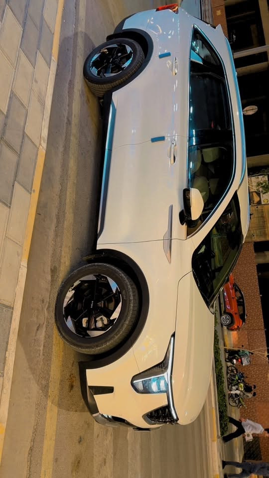 بسعر مناسب 🔥
على بركه الله 
سورنتو خليجي 2024 
محرك v6 
7 راكب 3 قطع تبريد 
كشنات كهرباء 2 
صندوك كهرباء 
داته شو 
ويل 19 
ماشيه 72
كفاله عامه عدى مكانين كرت 
السعر 262 وبيه مجال بسيط
***********
مكان السياره الرمادي
