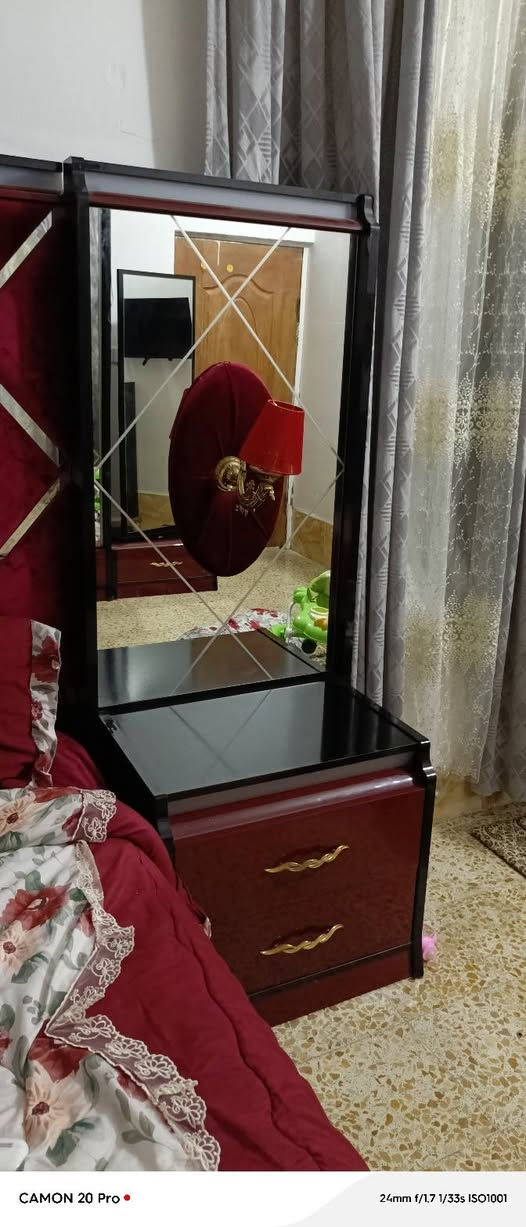 للبيع غرفه ملكي اخو جديد مابيها عيب 9 قطع سعر 650 شراي تصل ***********
