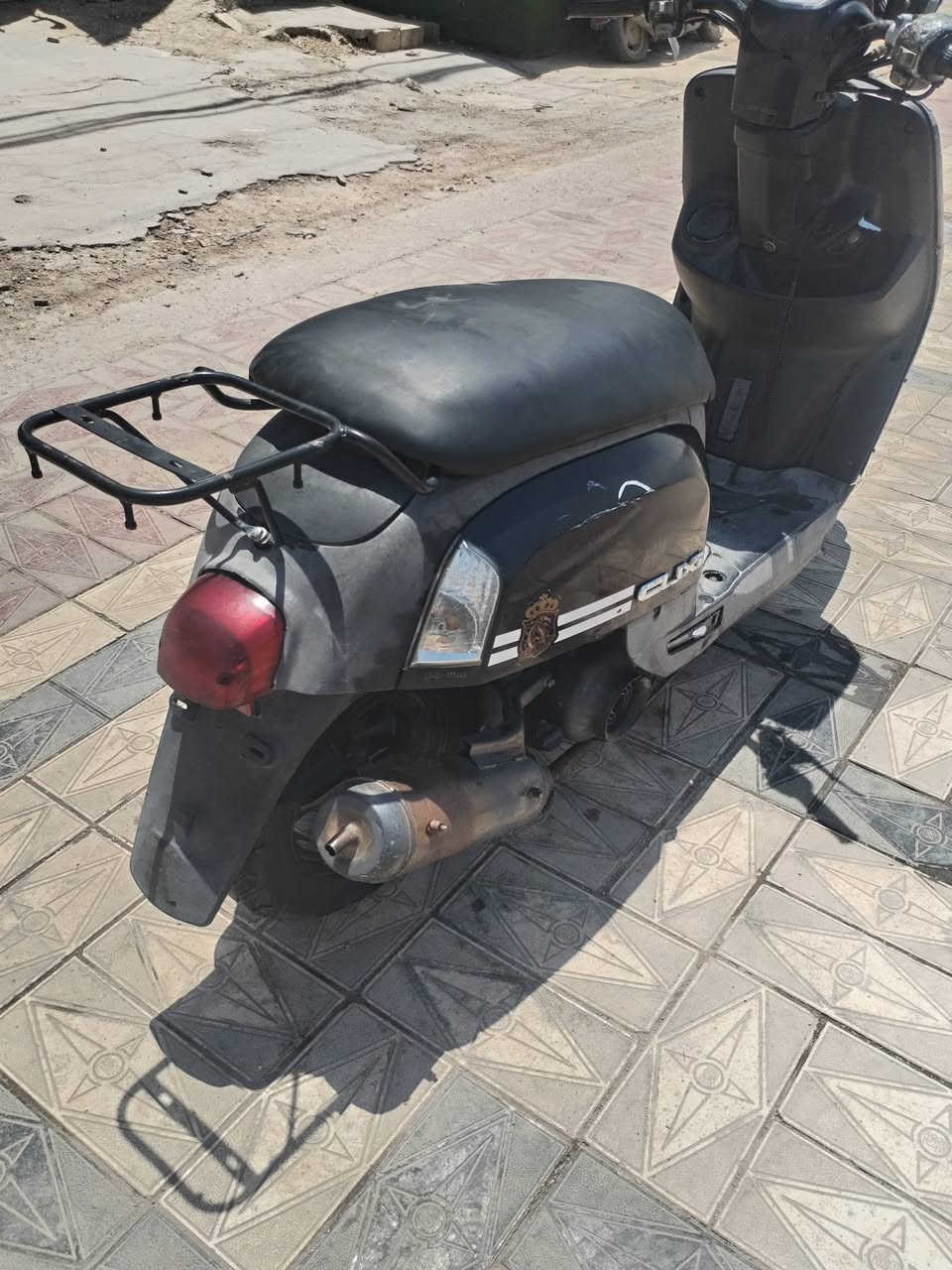 مبدل بيهه  بتسم ولفات  لبقيه كله شغال اشاير لايتات سلف هورن بريكات حساسات  ب650 وبيهه مجال 
***********
