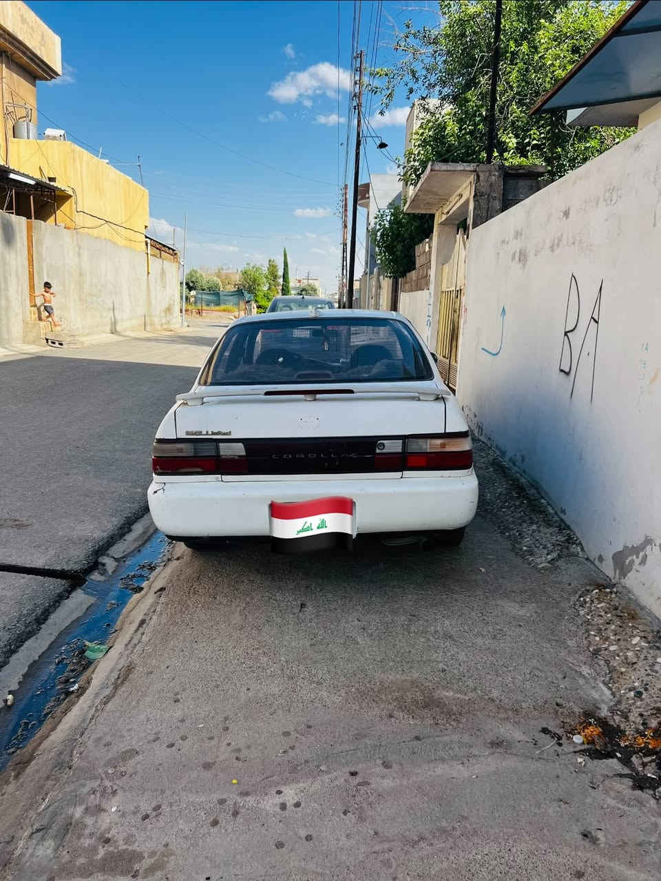 السلام عليكم
كورلا موديل ١٩٩٥ 
سيارة نظيفة وحيل حلوة وما ناقصها شي
وتبريدها قبل كم يوم رحت فحصتها فقط غاز وخلاف ذلك اني حاضر 
رقم إنكليزي هزة جديدة 
سنوية باقيلها سنة
عنوان السيارة موصل الجانب الأيسر حي الزهراء

للاستفسار ***********
